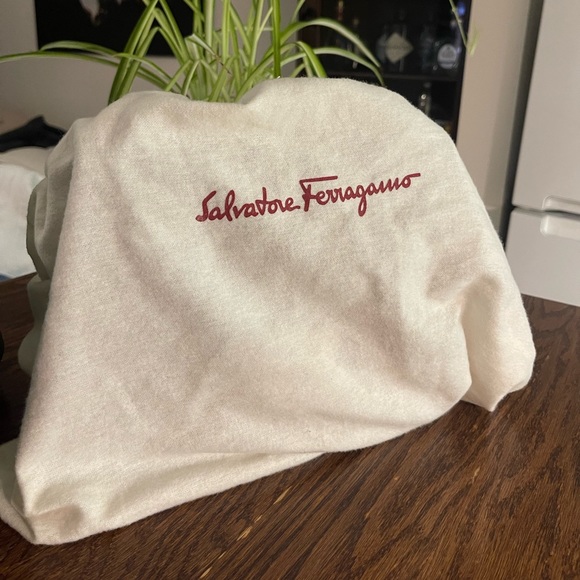 Salvatore Ferragamo Handbag 9.5inches L x 8 inches H #bloggerfave #summer - Picture 3 of 7